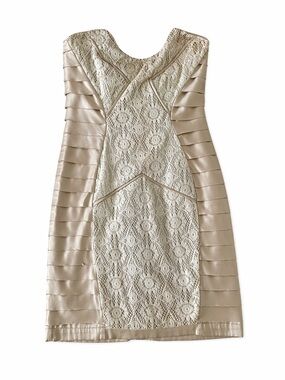 Minuet Petite - Lace Satin Bodycon - Mini Dress Size S